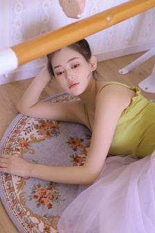 我把英语课代表的水弄出来了